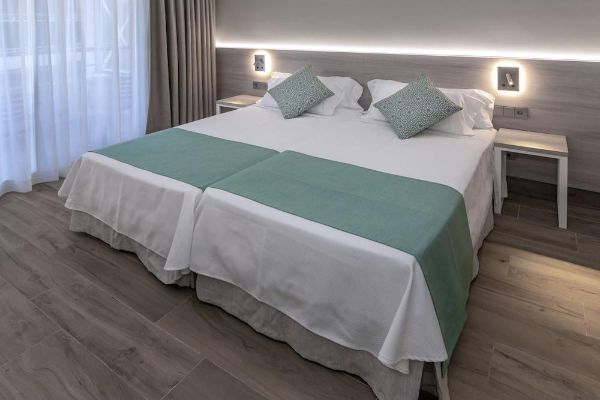 Casablanca Playa Hotel & Suites (Salou)